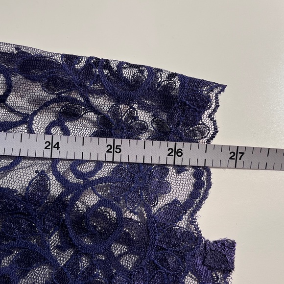 EUC VTG Delicates Purple Lace Trimmed Half Slip -beautiful Sz M - Picture 9 of 9